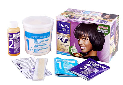 Dark n Lovely Superior  Moisture Plus kit lisciante pronto a usare per ricci con texture normale.
