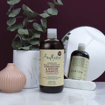 Shampooing Shea Moisture Renforçant à l'Huile de Ricin Jamaïcain –384 ml